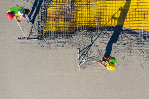 Best Concrete Leveling Services  in St Francis, WI